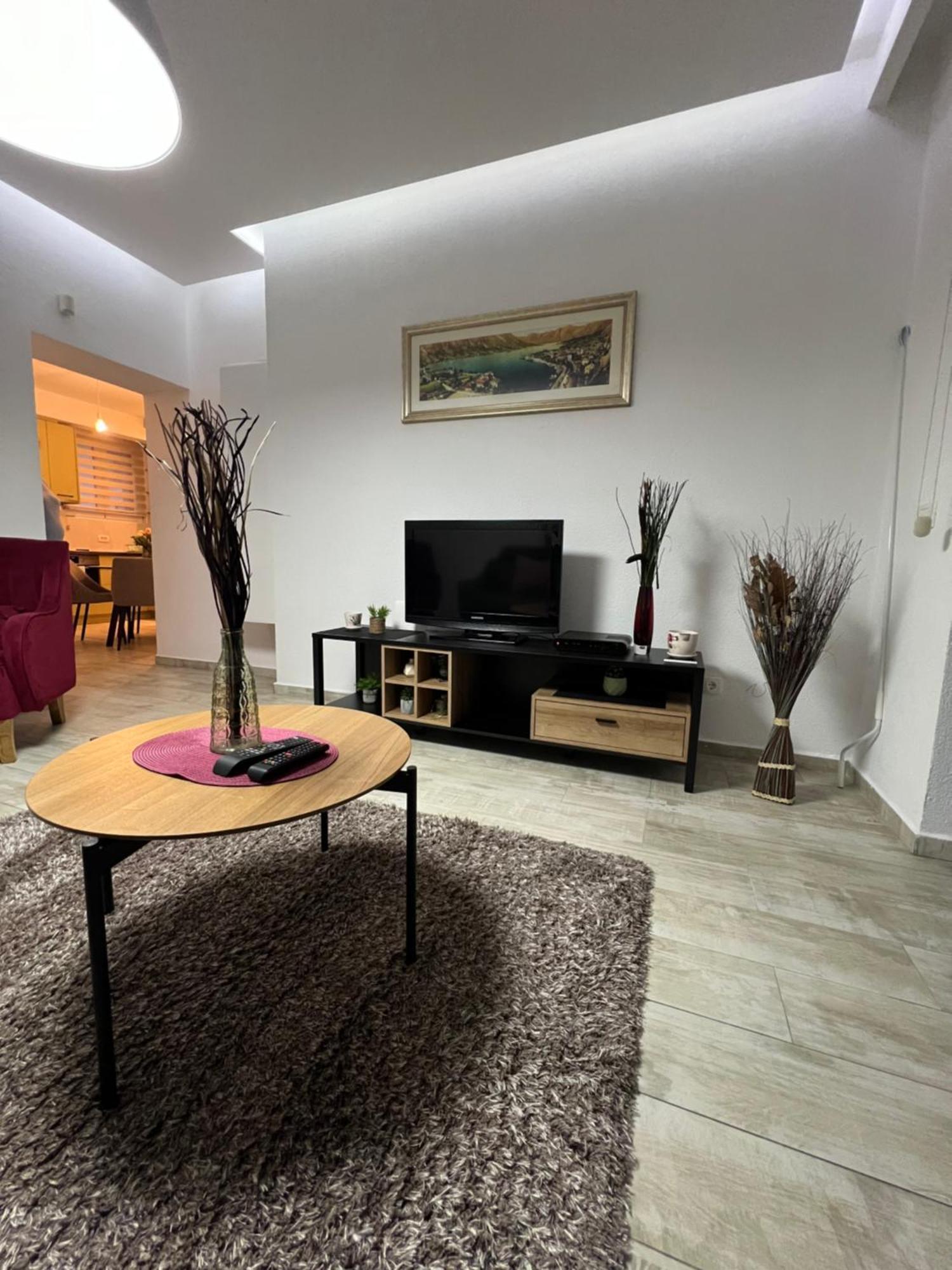 Apartman Nadja Apartment Kotor Exterior foto